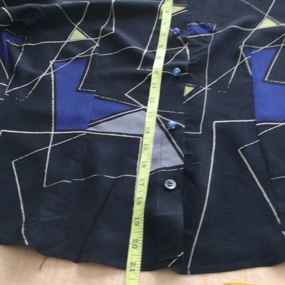 Woman’s Company Ellen Tracy Blouse P4 long sleeves button down. #429 - Picture 6 of 7